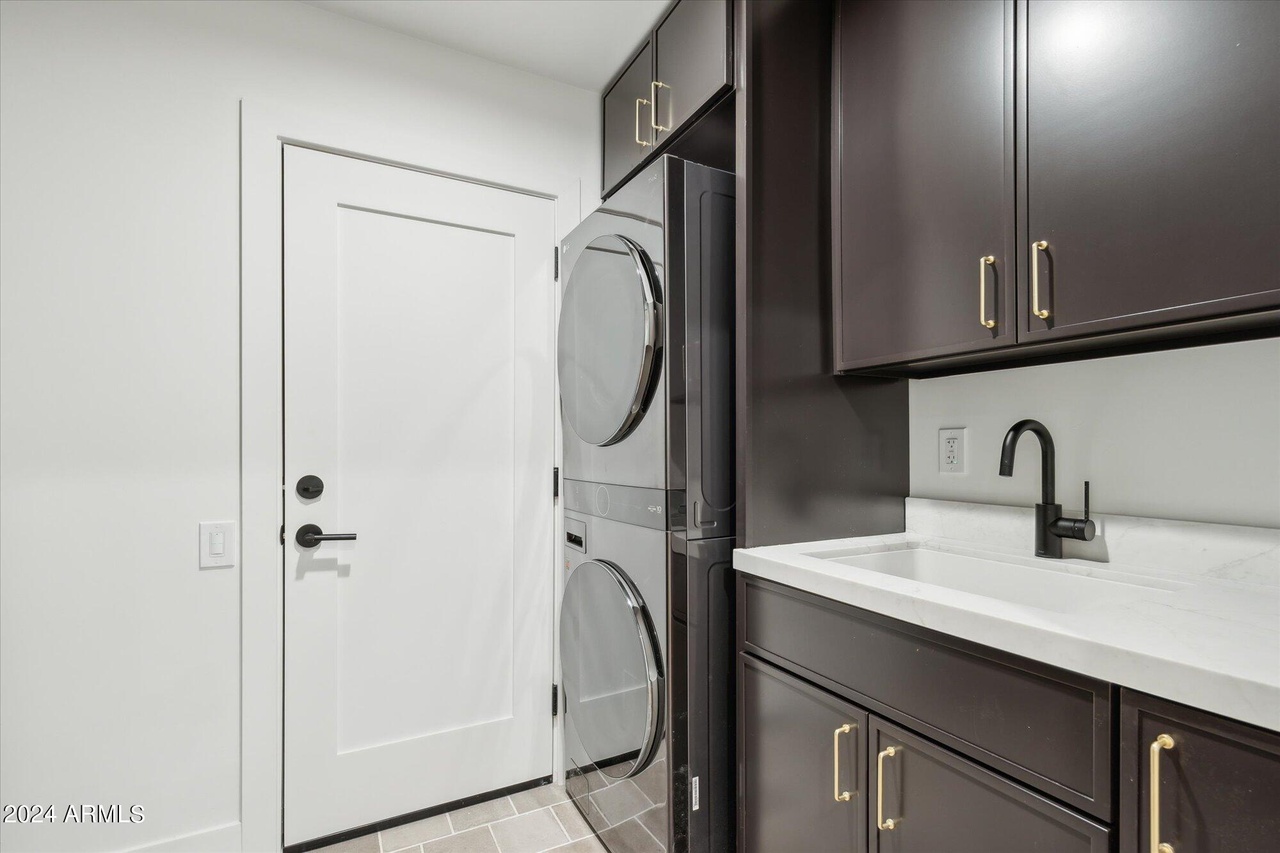 Painted Slim Shaker cabinet installation